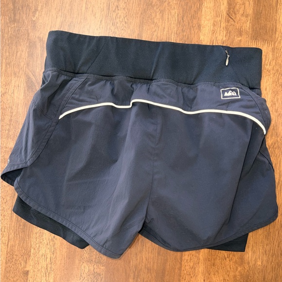 REI Elastic Waist High Rise Black Running Shorts w/Liner Women's Size Small - Picture 2 of 6